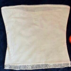 Princess Polly: ASHWOOD TWO PIECE LACE BOLERO TOP - US Size 6